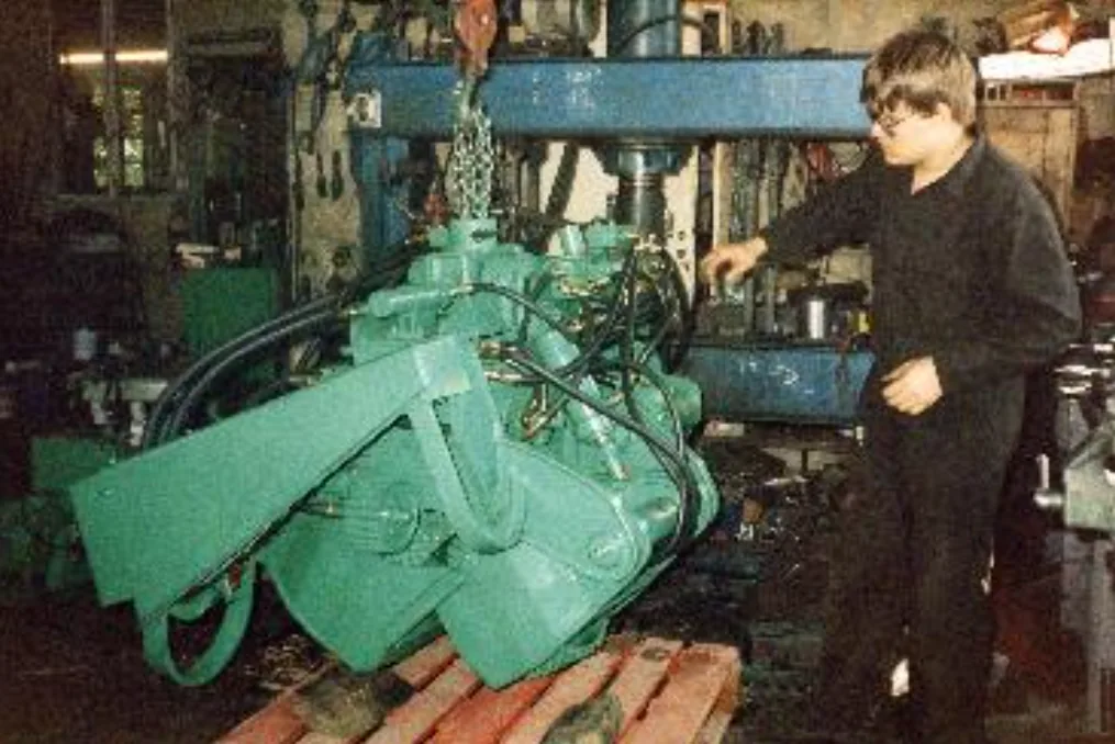 Turkka Lastunen testing the LAKO 80 Harvester head in 1983